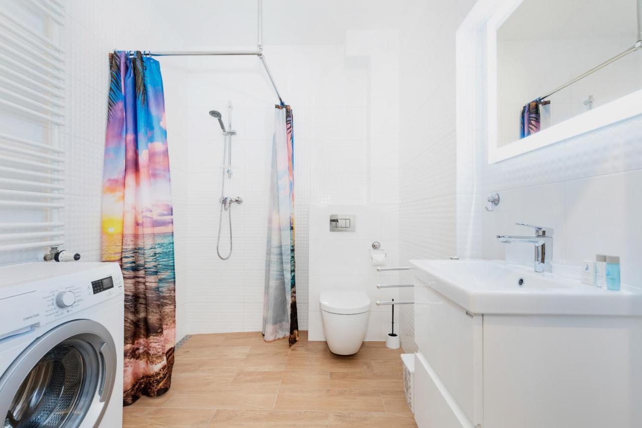 Apartamenty Biala Mewa By Renters ชวีโนวิชแจ ภายนอก รูปภาพ